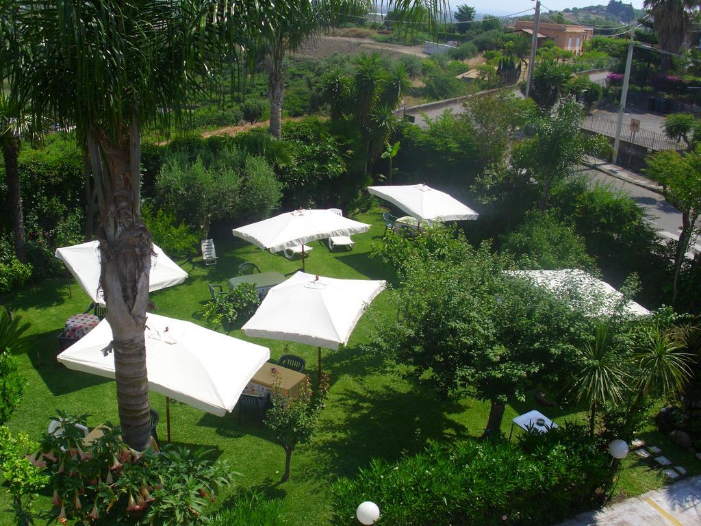 Villa Delle Vacanze Fiumefreddo di Sicilia Exterior foto