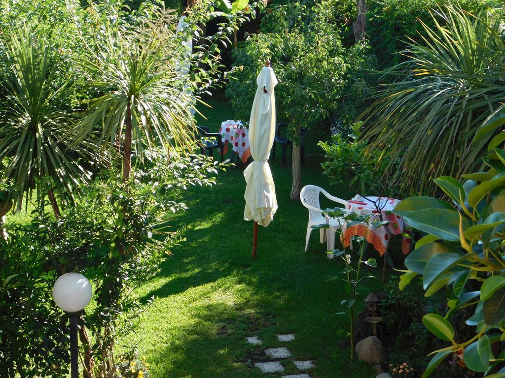 Villa Delle Vacanze Fiumefreddo di Sicilia Exterior foto
