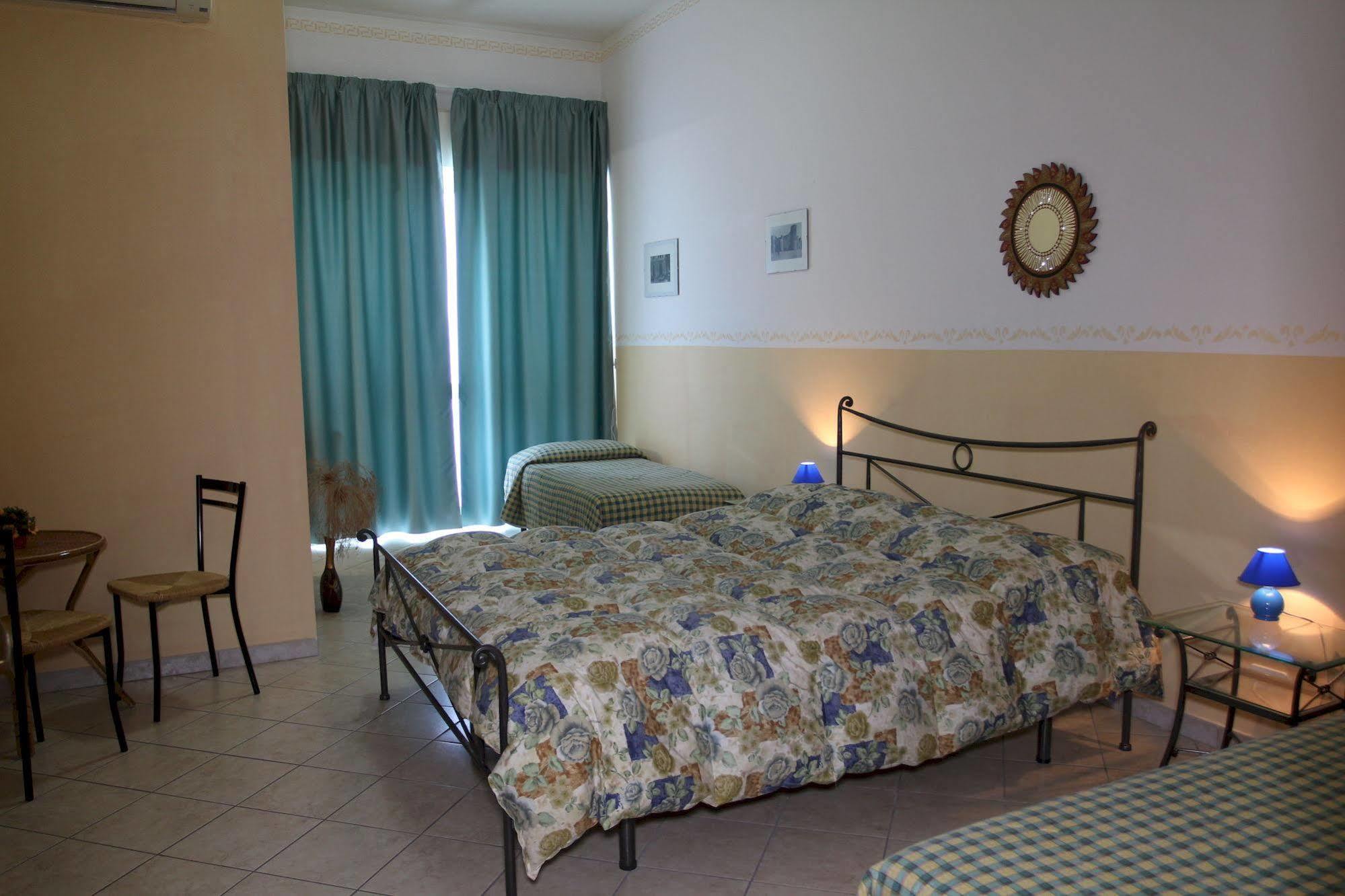 Villa Delle Vacanze Fiumefreddo di Sicilia Exterior foto