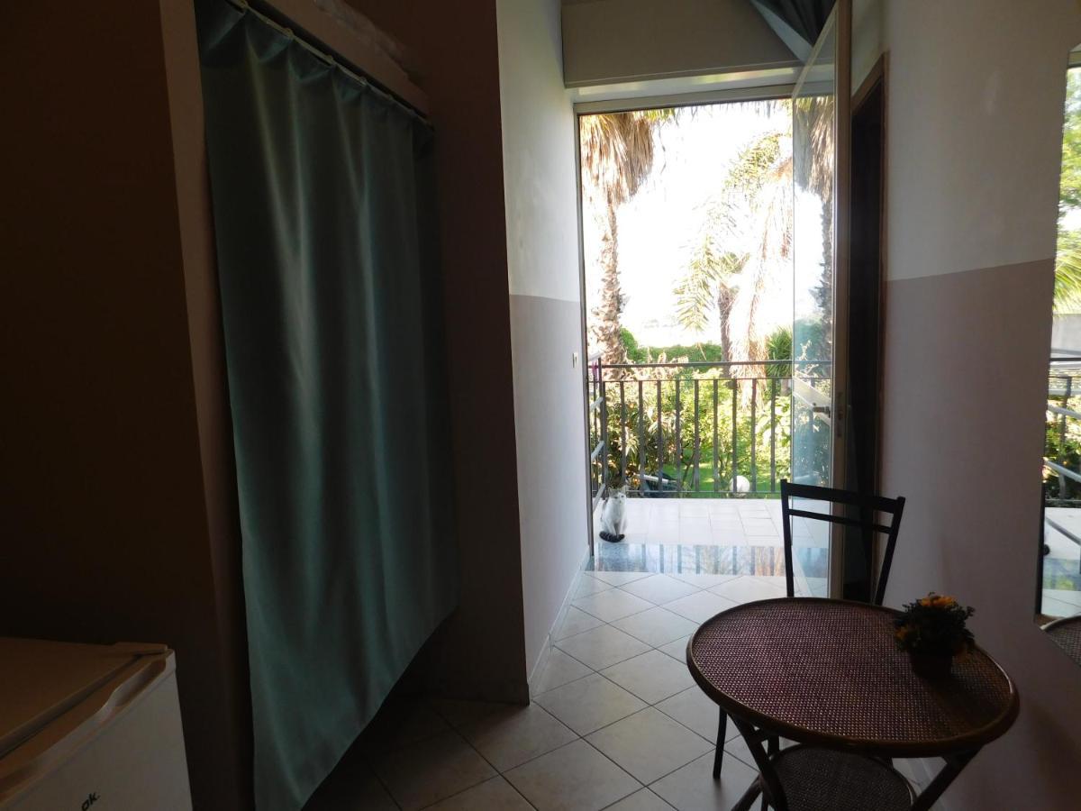 Villa Delle Vacanze Fiumefreddo di Sicilia Exterior foto